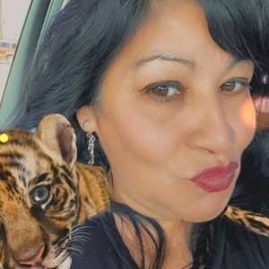 Meet your Posher, Maribel